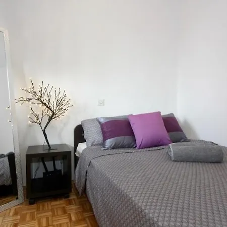 Cezar Apartment *